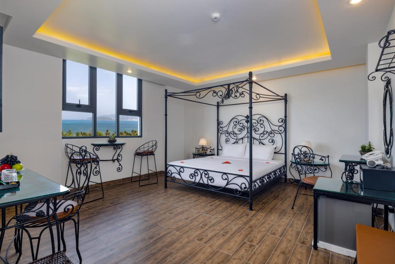Azura Gold Hotel & Apartment ญาจาง ภายนอก รูปภาพ