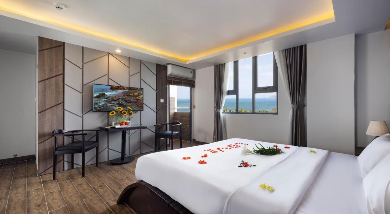 Azura Gold Hotel & Apartment ญาจาง ภายนอก รูปภาพ
