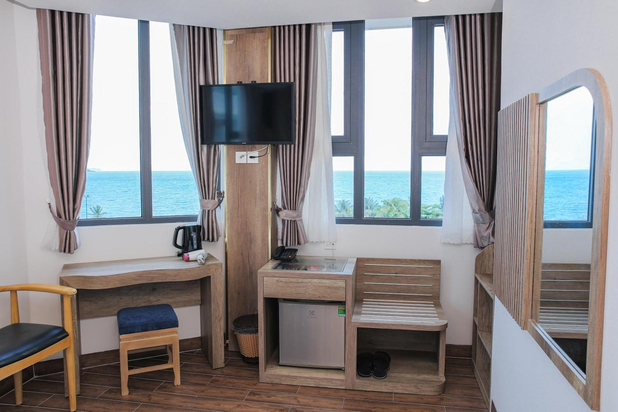 Azura Gold Hotel & Apartment ญาจาง ภายนอก รูปภาพ