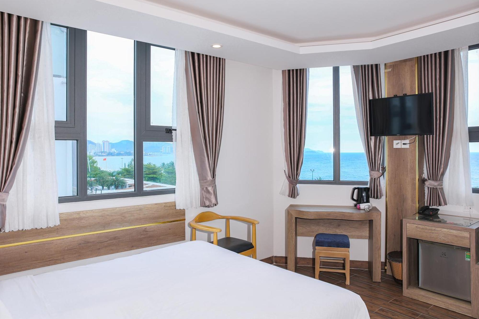 Azura Gold Hotel & Apartment ญาจาง ภายนอก รูปภาพ