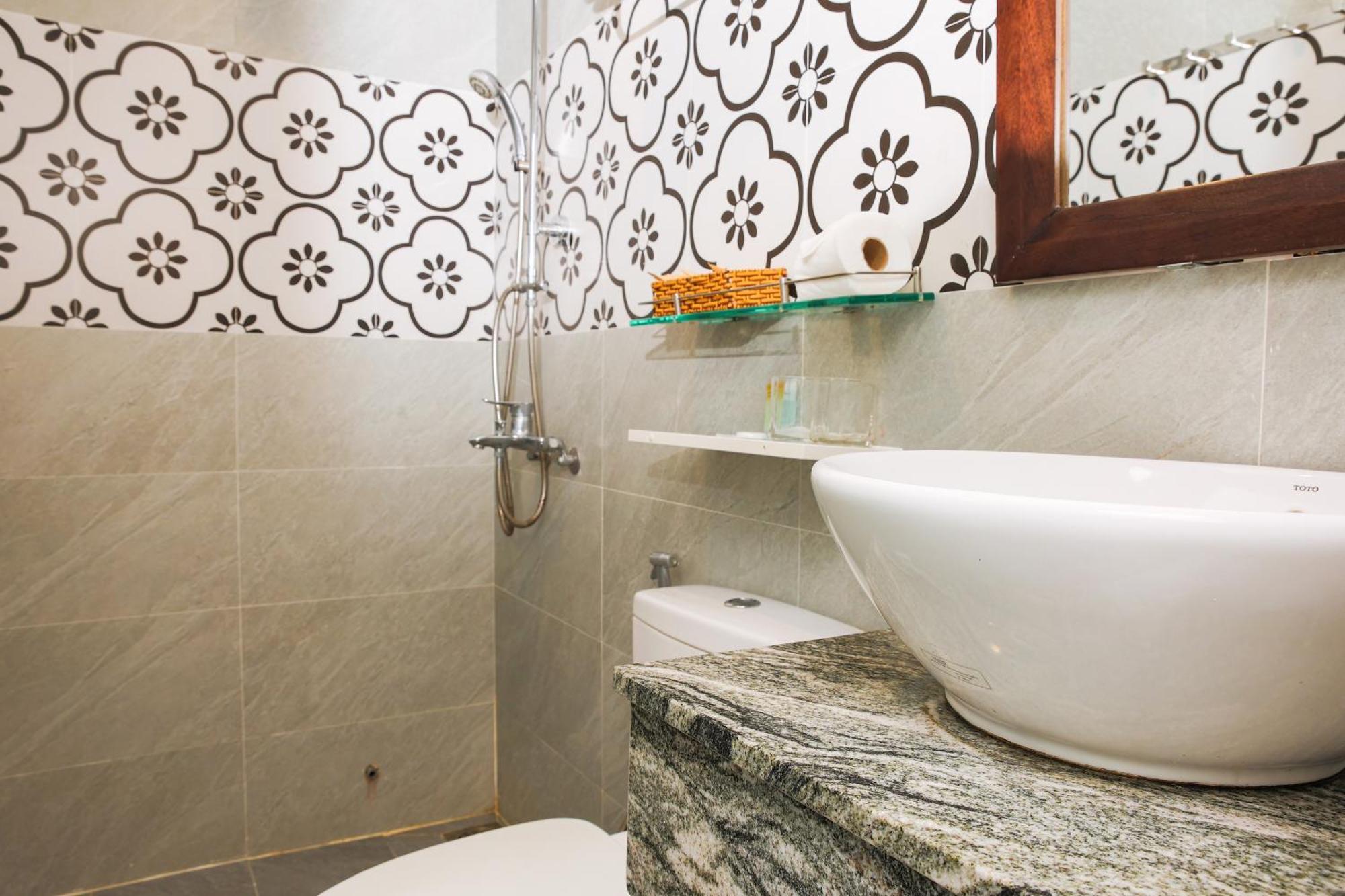 Azura Gold Hotel & Apartment ญาจาง ภายนอก รูปภาพ