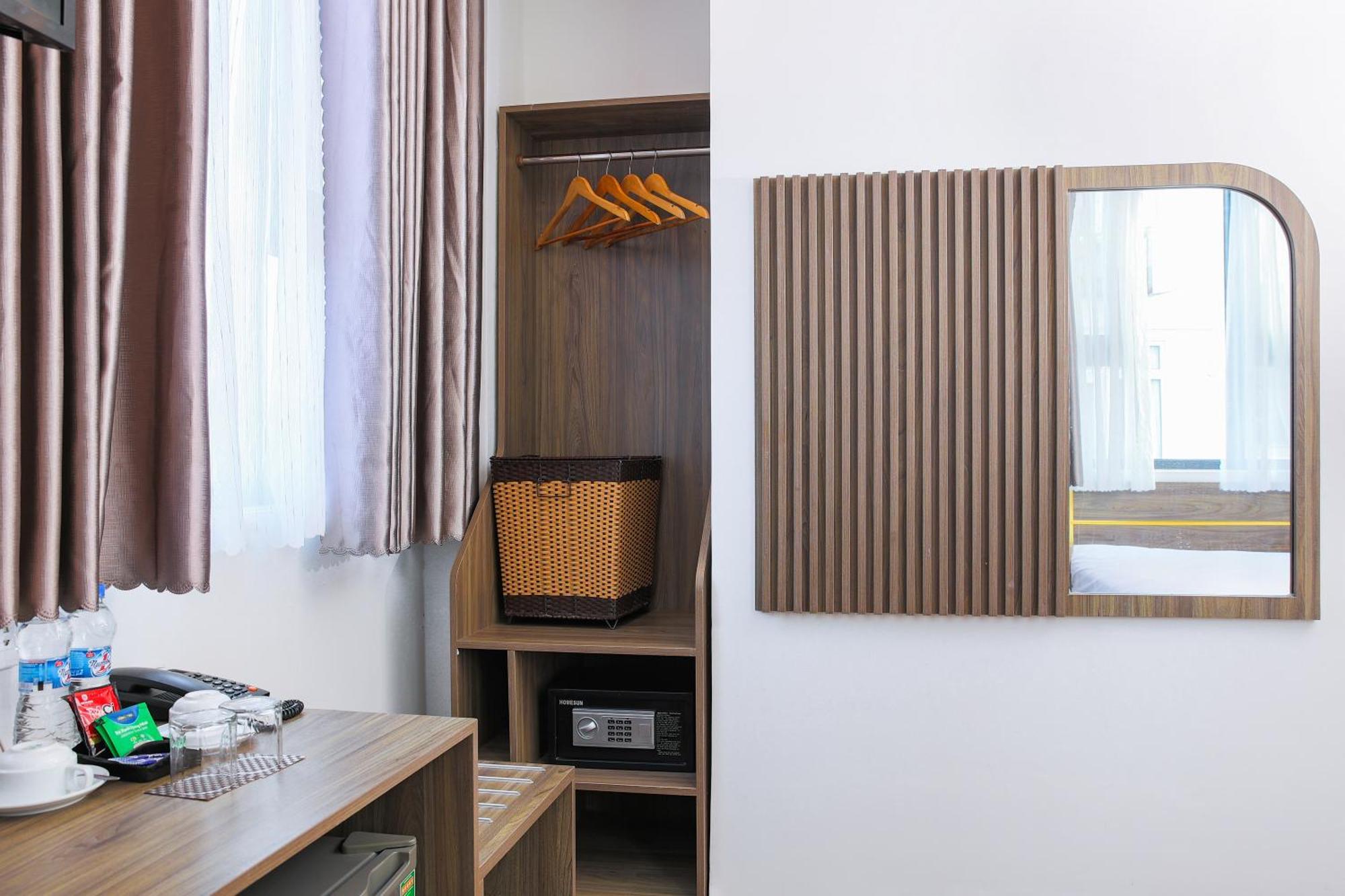 Azura Gold Hotel & Apartment ญาจาง ภายนอก รูปภาพ