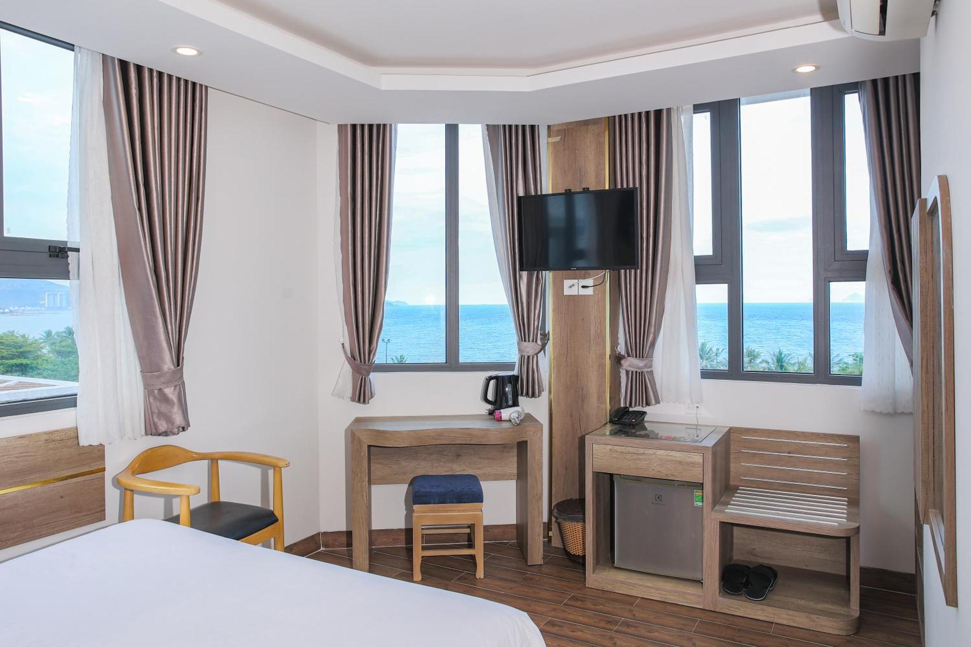 Azura Gold Hotel & Apartment ญาจาง ภายนอก รูปภาพ